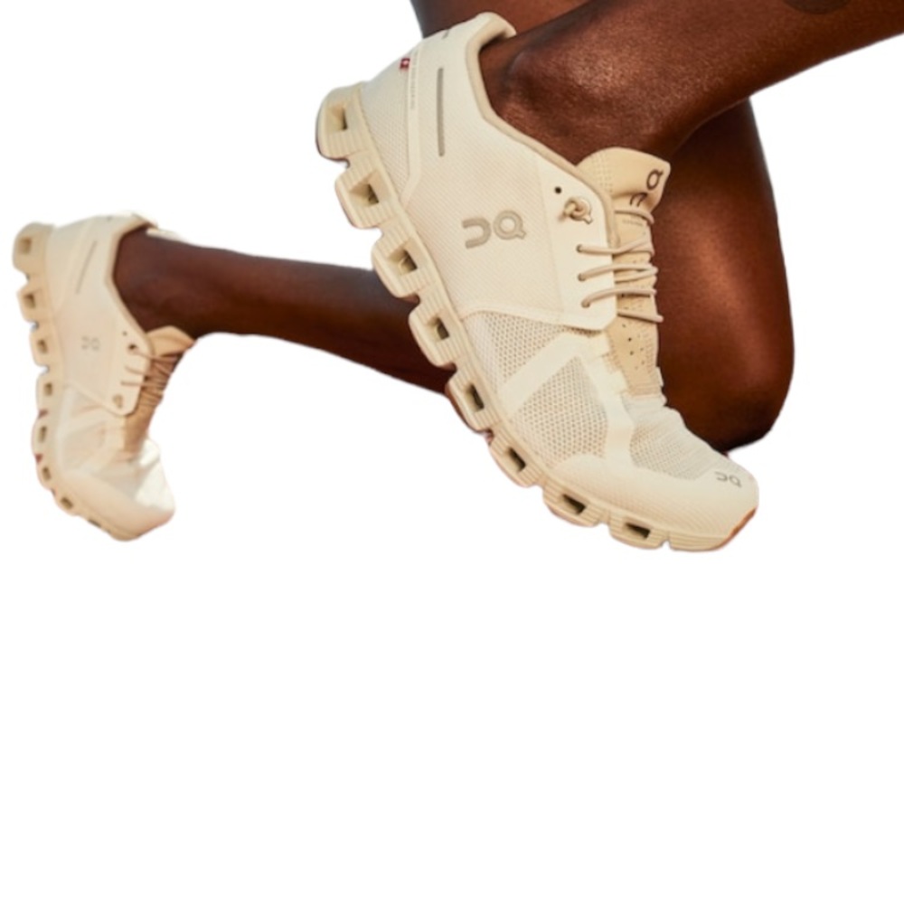 Women’s On clouds running shoes - Picture 2 of 11